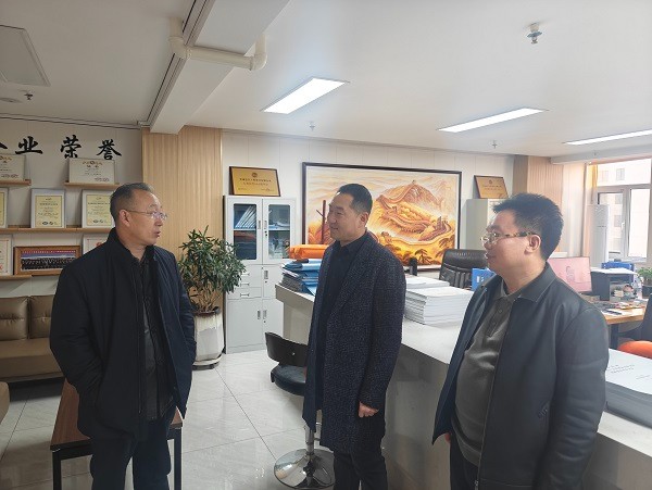 慶陽市總工會領(lǐng)導(dǎo)蒞臨信合與恒達公司參觀指導(dǎo)