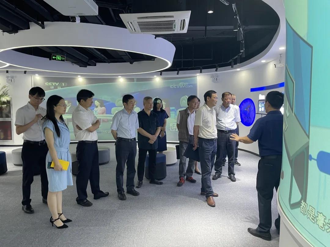 浙江省政協(xié)副主席陳鐵雄帶隊赴健培科技開展重點(diǎn)提案調(diào)研