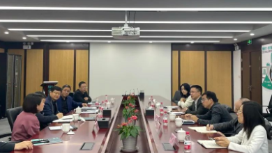 杭州師范大學原副校長、移動健康管理系統(tǒng)教育部工程研究中心主任楊磊一行蒞臨健培科技考察調研