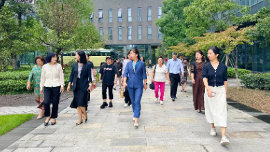 江蘇省無錫市婦聯(lián)黨組成員、副主席朱芳一行蒞臨健培科技考察調(diào)研